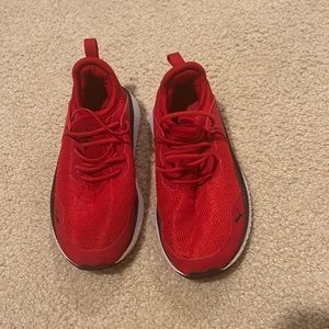 Boys size 11 puma shoes